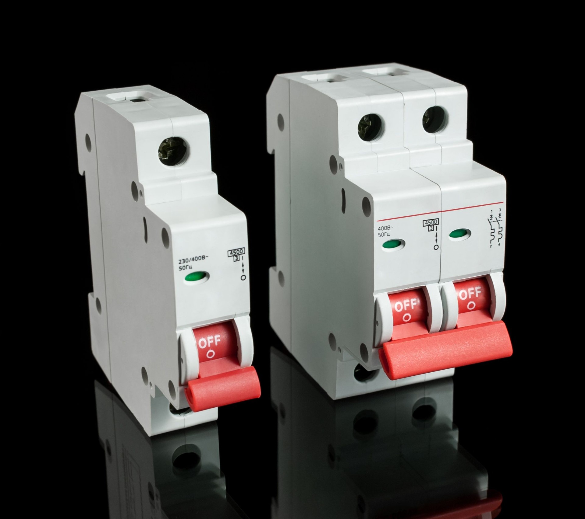 Automatic circuit breaker